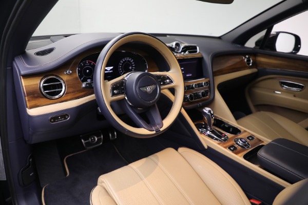 Used 2024 Bentley Bentayga EWB V8 for sale $204,900 at Rolls-Royce Motor Cars Greenwich in Greenwich CT 06830 18