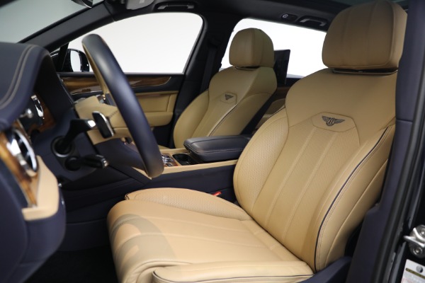 Used 2024 Bentley Bentayga EWB V8 for sale $204,900 at Rolls-Royce Motor Cars Greenwich in Greenwich CT 06830 20