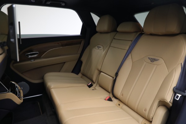 Used 2024 Bentley Bentayga EWB V8 for sale $204,900 at Rolls-Royce Motor Cars Greenwich in Greenwich CT 06830 23