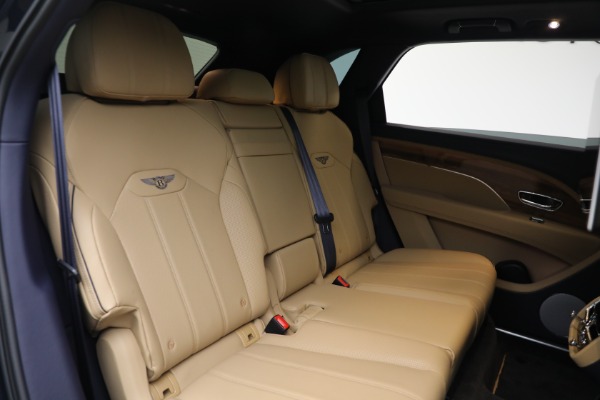 Used 2024 Bentley Bentayga EWB V8 for sale $204,900 at Rolls-Royce Motor Cars Greenwich in Greenwich CT 06830 27