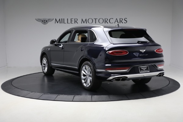 Used 2024 Bentley Bentayga EWB V8 for sale $204,900 at Rolls-Royce Motor Cars Greenwich in Greenwich CT 06830 4