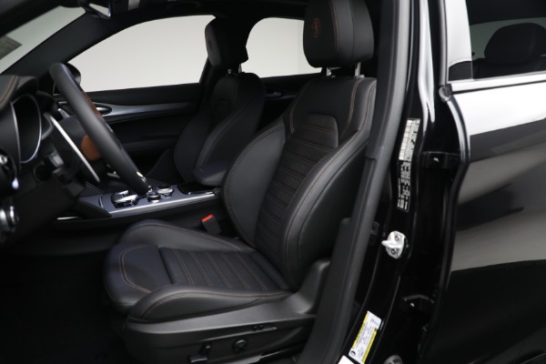 New 2025 Alfa Romeo Stelvio Intensa for sale Sold at Rolls-Royce Motor Cars Greenwich in Greenwich CT 06830 19