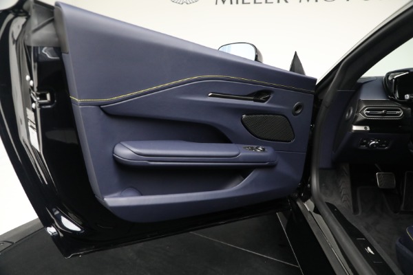 New 2026 Aston Martin Vantage for sale $240,400 at Rolls-Royce Motor Cars Greenwich in Greenwich CT 06830 16