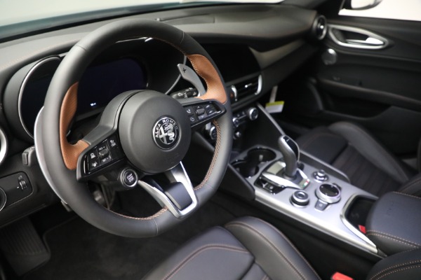 New 2025 Alfa Romeo Giulia Intensa for sale Sold at Rolls-Royce Motor Cars Greenwich in Greenwich CT 06830 13