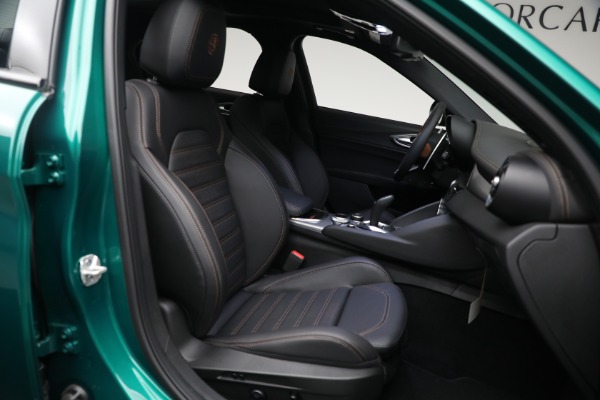 New 2025 Alfa Romeo Giulia Intensa for sale Sold at Rolls-Royce Motor Cars Greenwich in Greenwich CT 06830 17