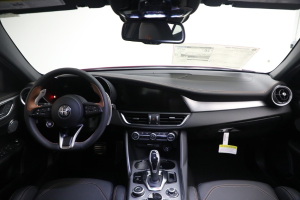 New 2025 Alfa Romeo Giulia Intensa for sale Sold at Rolls-Royce Motor Cars Greenwich in Greenwich CT 06830 22
