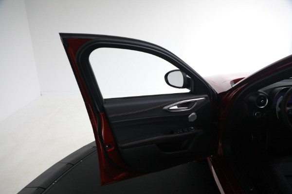 New 2025 Alfa Romeo Giulia Intensa for sale Sold at Rolls-Royce Motor Cars Greenwich in Greenwich CT 06830 23