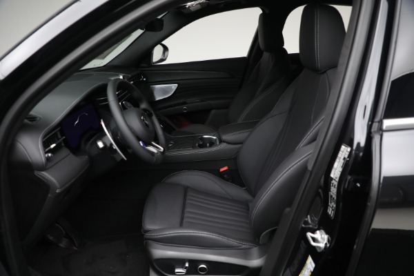 New 2025 Maserati Grecale for sale $77,058 at Rolls-Royce Motor Cars Greenwich in Greenwich CT 06830 14