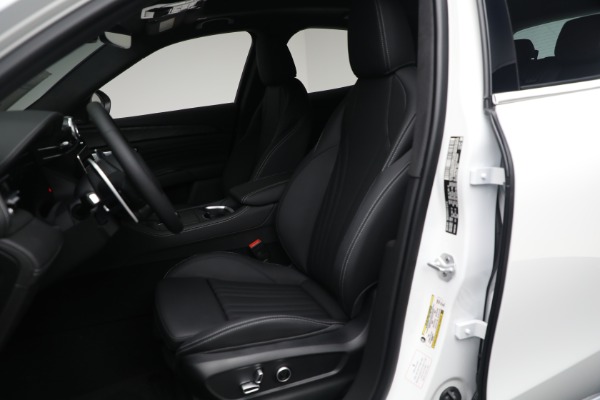 New 2025 Maserati Grecale for sale $69,315 at Rolls-Royce Motor Cars Greenwich in Greenwich CT 06830 14