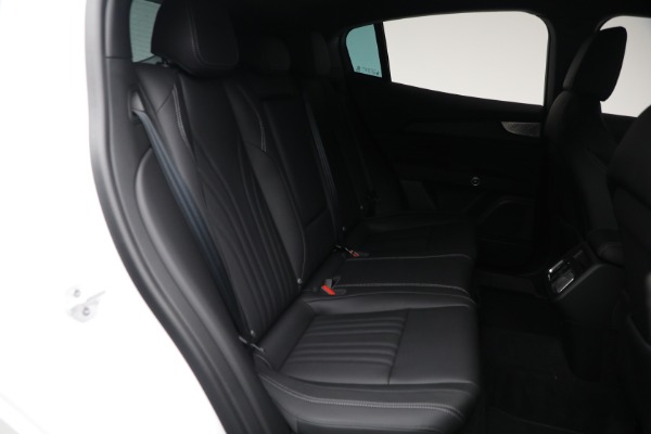 New 2025 Maserati Grecale for sale $69,315 at Rolls-Royce Motor Cars Greenwich in Greenwich CT 06830 20