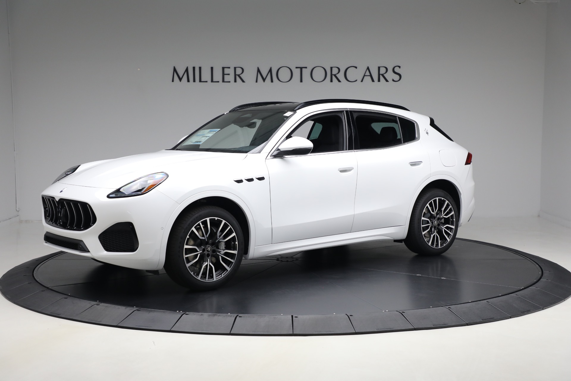 New 2025 Maserati Grecale for sale $69,315 at Rolls-Royce Motor Cars Greenwich in Greenwich CT 06830 1