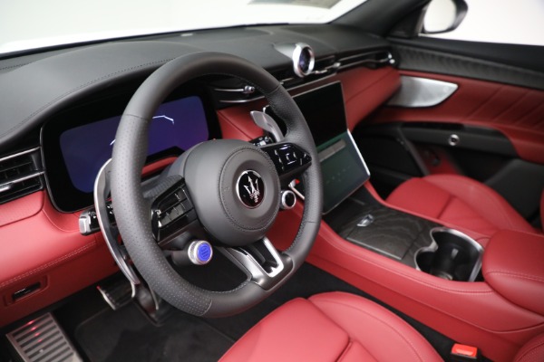 New 2025 Maserati Grecale for sale $82,286 at Rolls-Royce Motor Cars Greenwich in Greenwich CT 06830 13