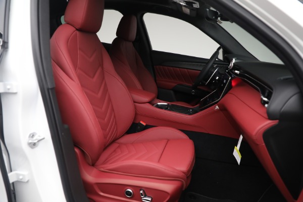 New 2025 Maserati Grecale for sale $82,286 at Rolls-Royce Motor Cars Greenwich in Greenwich CT 06830 17