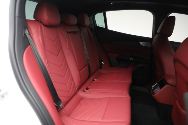 New 2025 Maserati Grecale for sale $82,286 at Rolls-Royce Motor Cars Greenwich in Greenwich CT 06830 19