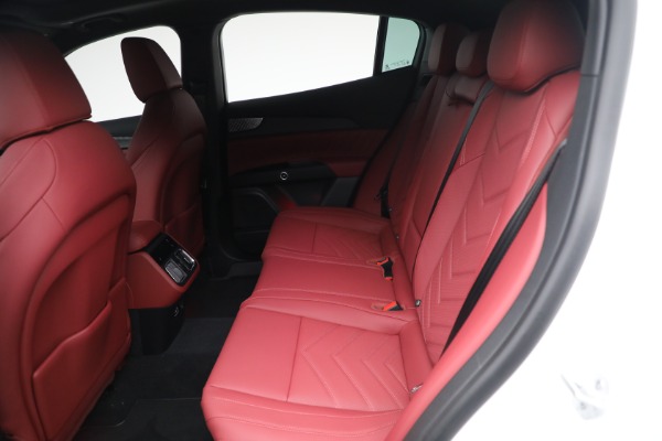 New 2025 Maserati Grecale for sale $82,286 at Rolls-Royce Motor Cars Greenwich in Greenwich CT 06830 20