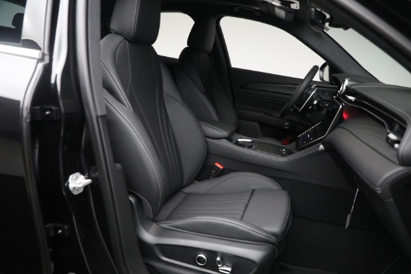 New 2025 Maserati Grecale for sale $71,739 at Rolls-Royce Motor Cars Greenwich in Greenwich CT 06830 17