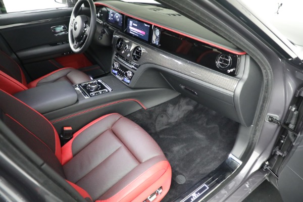 Used 2025 Rolls-Royce Black Badge Ghost for sale $429,900 at Rolls-Royce Motor Cars Greenwich in Greenwich CT 06830 25