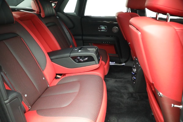 Used 2025 Rolls-Royce Black Badge Ghost for sale $429,900 at Rolls-Royce Motor Cars Greenwich in Greenwich CT 06830 26