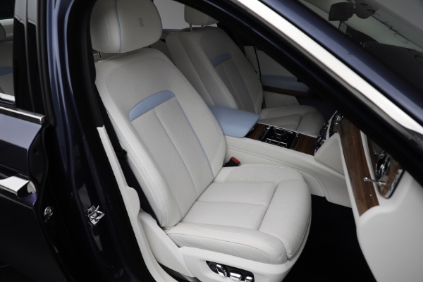 New 2025 Rolls-Royce Ghost for sale $419,900 at Rolls-Royce Motor Cars Greenwich in Greenwich CT 06830 18