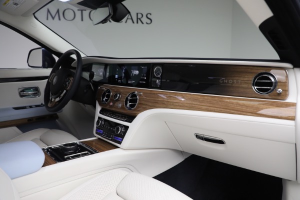 New 2025 Rolls-Royce Ghost for sale $419,900 at Rolls-Royce Motor Cars Greenwich in Greenwich CT 06830 20