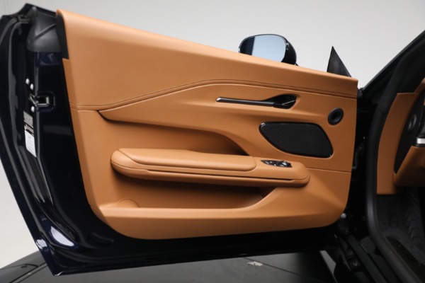 New 2026 Aston Martin Vantage for sale $240,100 at Rolls-Royce Motor Cars Greenwich in Greenwich CT 06830 16