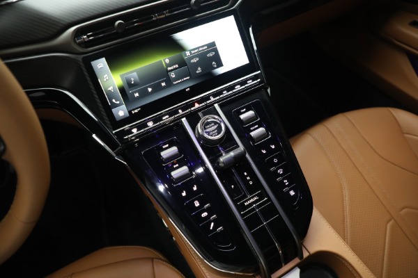 New 2026 Aston Martin Vantage for sale $240,100 at Rolls-Royce Motor Cars Greenwich in Greenwich CT 06830 26