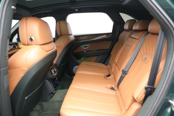 Used 2021 Bentley Bentayga V8 for sale $109,900 at Rolls-Royce Motor Cars Greenwich in Greenwich CT 06830 24