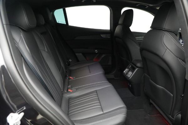 New 2025 Maserati Grecale for sale $71,889 at Rolls-Royce Motor Cars Greenwich in Greenwich CT 06830 18