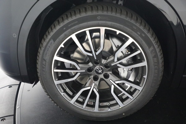 New 2025 Maserati Grecale for sale $71,889 at Rolls-Royce Motor Cars Greenwich in Greenwich CT 06830 24