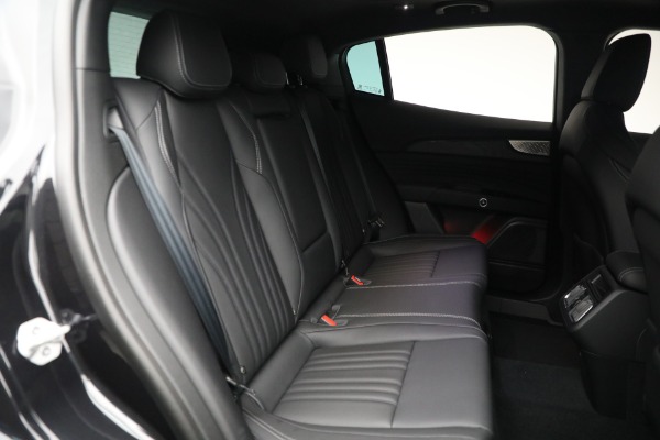 New 2025 Maserati Grecale for sale $71,381 at Rolls-Royce Motor Cars Greenwich in Greenwich CT 06830 20