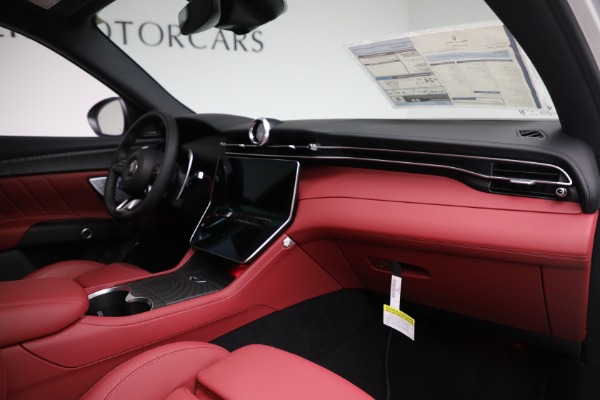 New 2025 Maserati Grecale for sale $82,286 at Rolls-Royce Motor Cars Greenwich in Greenwich CT 06830 16
