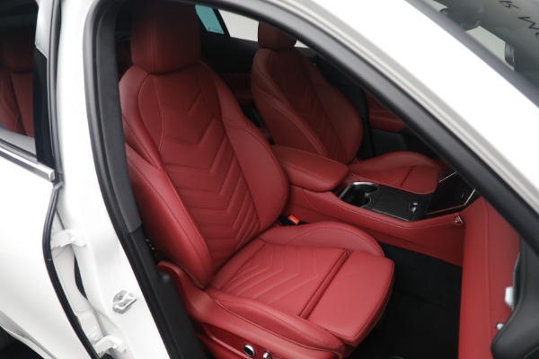 New 2025 Maserati Grecale for sale $82,286 at Rolls-Royce Motor Cars Greenwich in Greenwich CT 06830 18