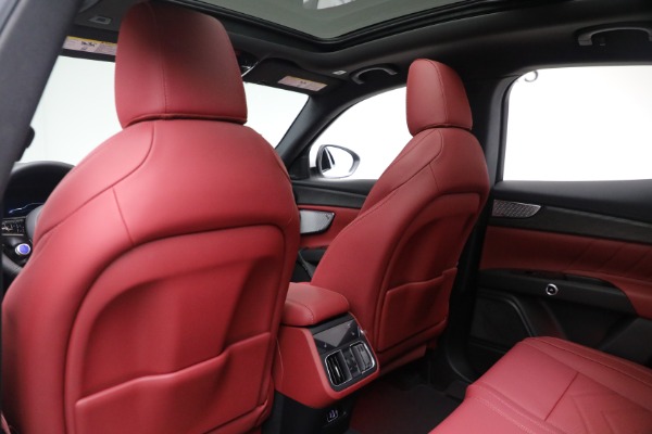 New 2025 Maserati Grecale for sale $82,286 at Rolls-Royce Motor Cars Greenwich in Greenwich CT 06830 21