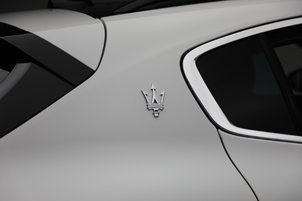 New 2025 Maserati Grecale for sale $82,286 at Rolls-Royce Motor Cars Greenwich in Greenwich CT 06830 27