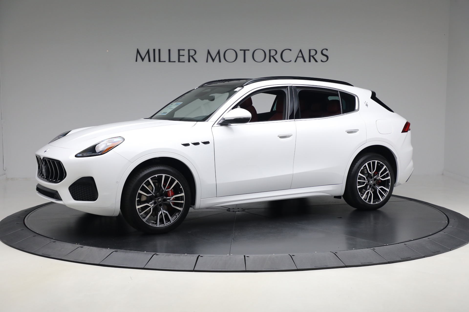 New 2025 Maserati Grecale for sale $82,286 at Rolls-Royce Motor Cars Greenwich in Greenwich CT 06830 1