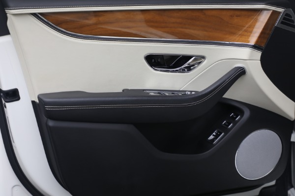 Used 2024 Bentley Flying Spur Hybrid for sale Sold at Rolls-Royce Motor Cars Greenwich in Greenwich CT 06830 18