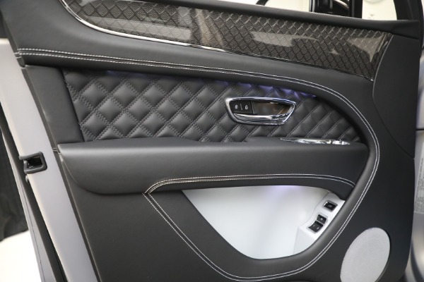 New 2025 Bentley Bentayga S Black Edition for sale $264,900 at Rolls-Royce Motor Cars Greenwich in Greenwich CT 06830 14