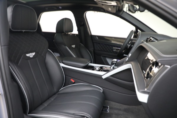 New 2025 Bentley Bentayga S Black Edition for sale $264,900 at Rolls-Royce Motor Cars Greenwich in Greenwich CT 06830 24