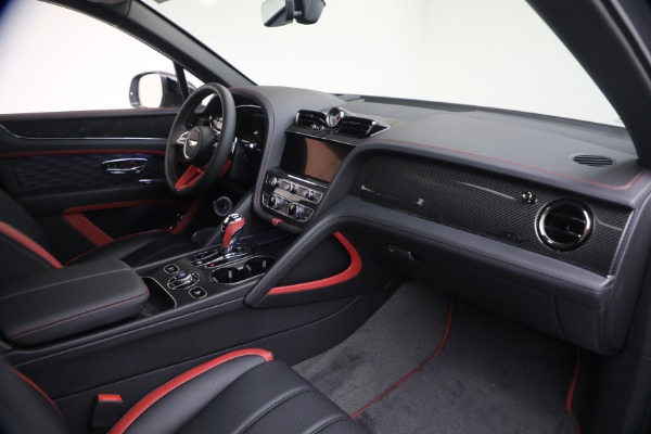 New 2026 Bentley Bentayga Speed V8 for sale $401,690 at Rolls-Royce Motor Cars Greenwich in Greenwich CT 06830 22