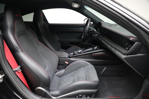 Used 2025 Porsche 911 Carrera GTS for sale $195,900 at Rolls-Royce Motor Cars Greenwich in Greenwich CT 06830 16