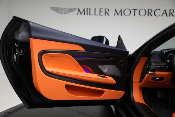 New 2025 Aston Martin Vanquish for sale $532,200 at Rolls-Royce Motor Cars Greenwich in Greenwich CT 06830 16