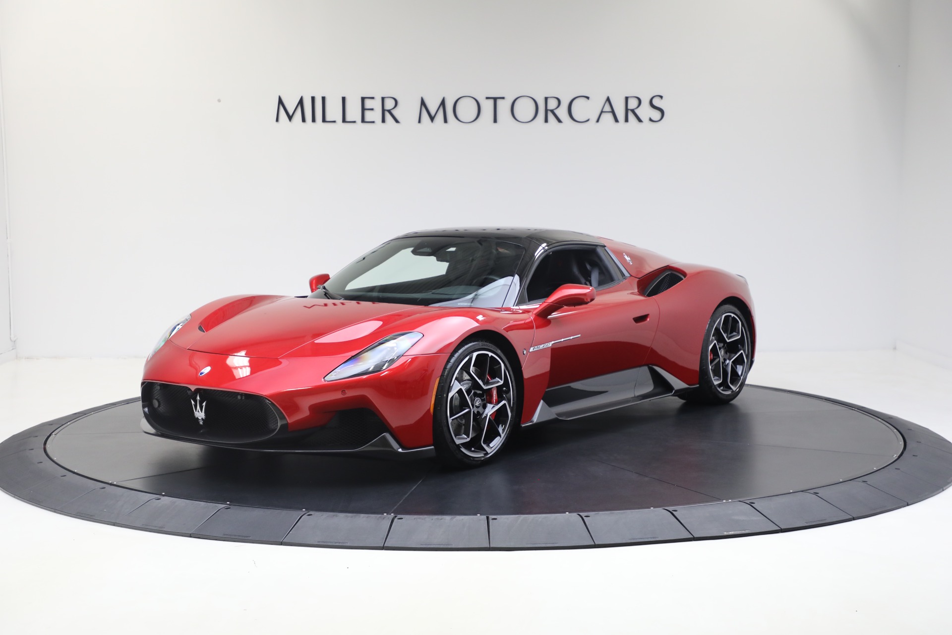 Used 2024 Maserati MC20 Cielo for sale $239,900 at Rolls-Royce Motor Cars Greenwich in Greenwich CT 06830 1