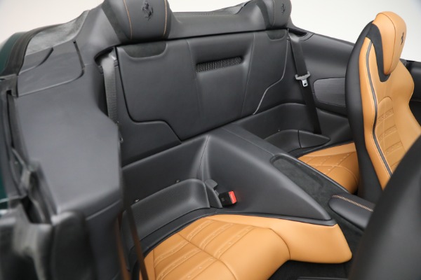 Used 2025 Ferrari Roma Spider for sale $334,900 at Rolls-Royce Motor Cars Greenwich in Greenwich CT 06830 21