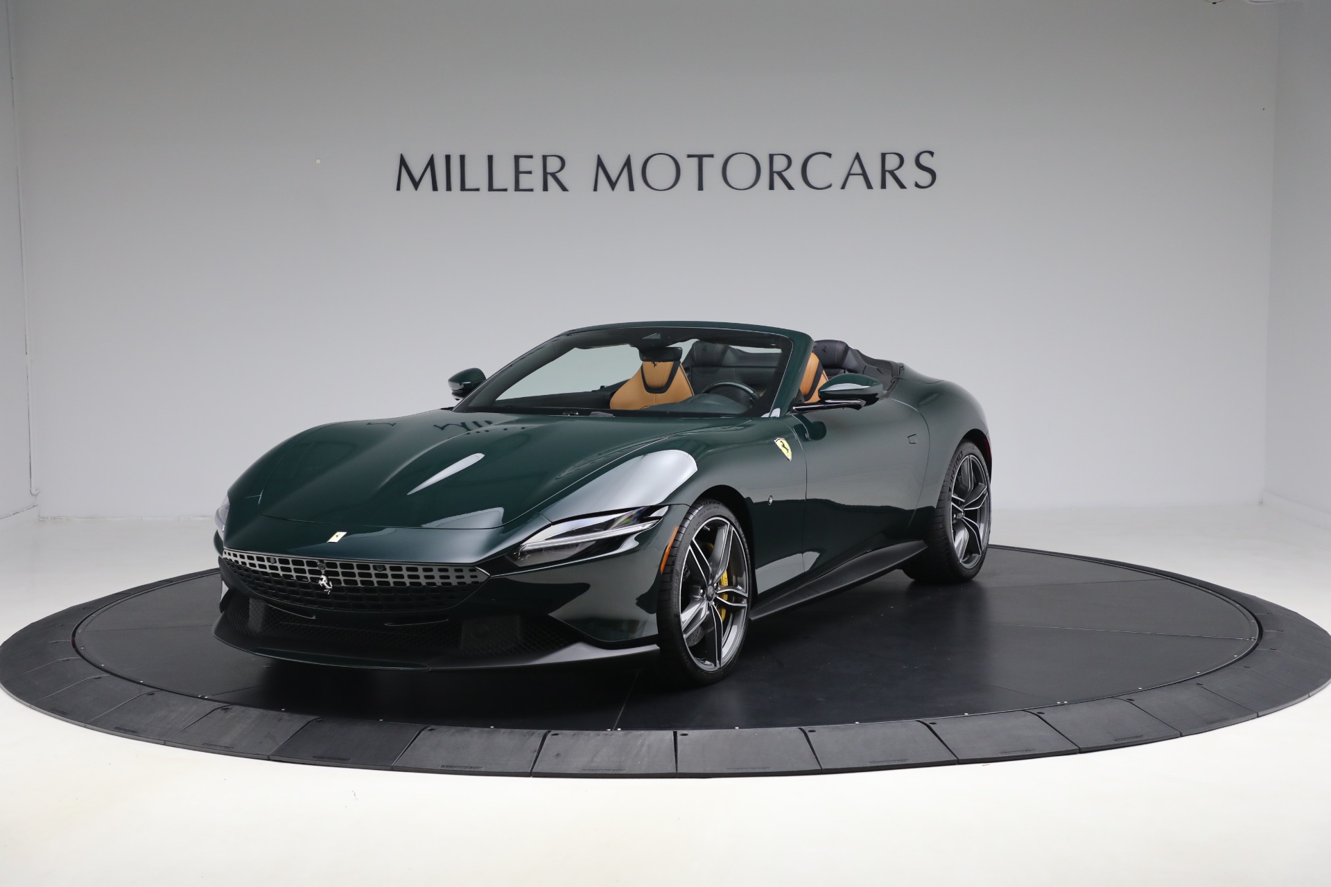 Used 2025 Ferrari Roma Spider for sale $334,900 at Rolls-Royce Motor Cars Greenwich in Greenwich CT 06830 1