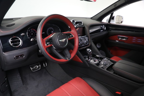 Used 2025 Bentley Bentayga EWB Azure V8 for sale $259,900 at Rolls-Royce Motor Cars Greenwich in Greenwich CT 06830 15