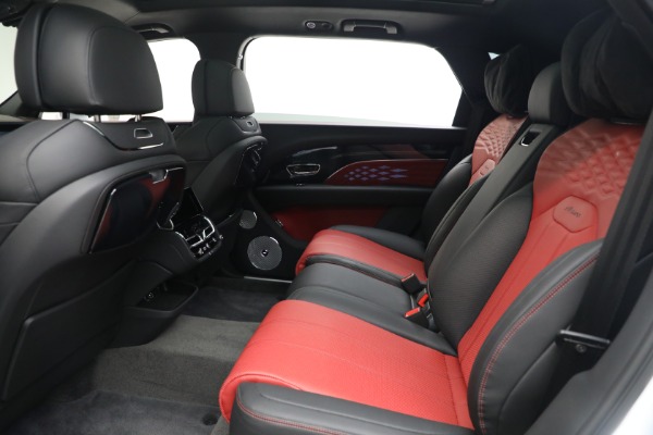Used 2025 Bentley Bentayga EWB Azure V8 for sale $259,900 at Rolls-Royce Motor Cars Greenwich in Greenwich CT 06830 19