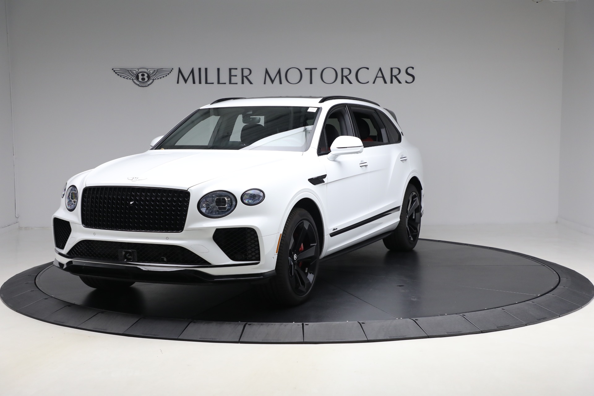 Used 2025 Bentley Bentayga EWB Azure V8 for sale $259,900 at Rolls-Royce Motor Cars Greenwich in Greenwich CT 06830 1