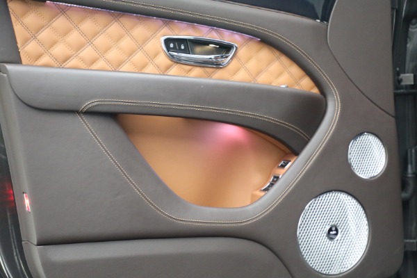 Used 2021 Bentley Bentayga First Edition V8 for sale $119,900 at Rolls-Royce Motor Cars Greenwich in Greenwich CT 06830 18