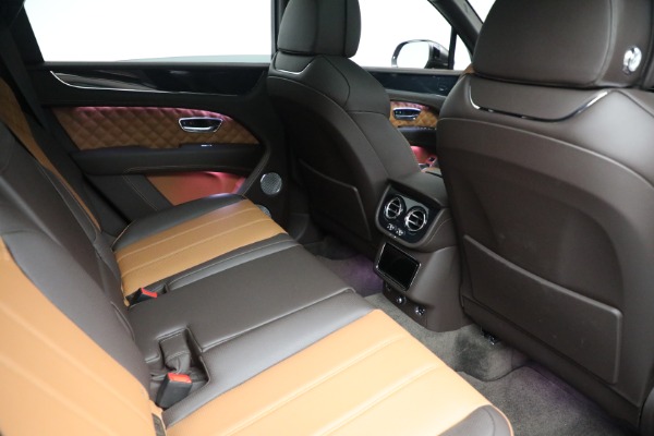 Used 2021 Bentley Bentayga First Edition V8 for sale $119,900 at Rolls-Royce Motor Cars Greenwich in Greenwich CT 06830 28