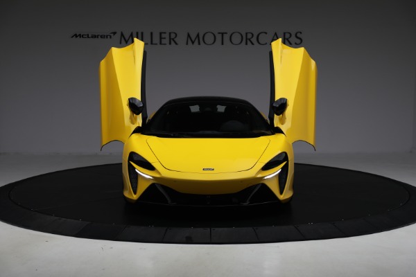 Used 2024 McLaren Artura for sale $193,900 at Rolls-Royce Motor Cars Greenwich in Greenwich CT 06830 13